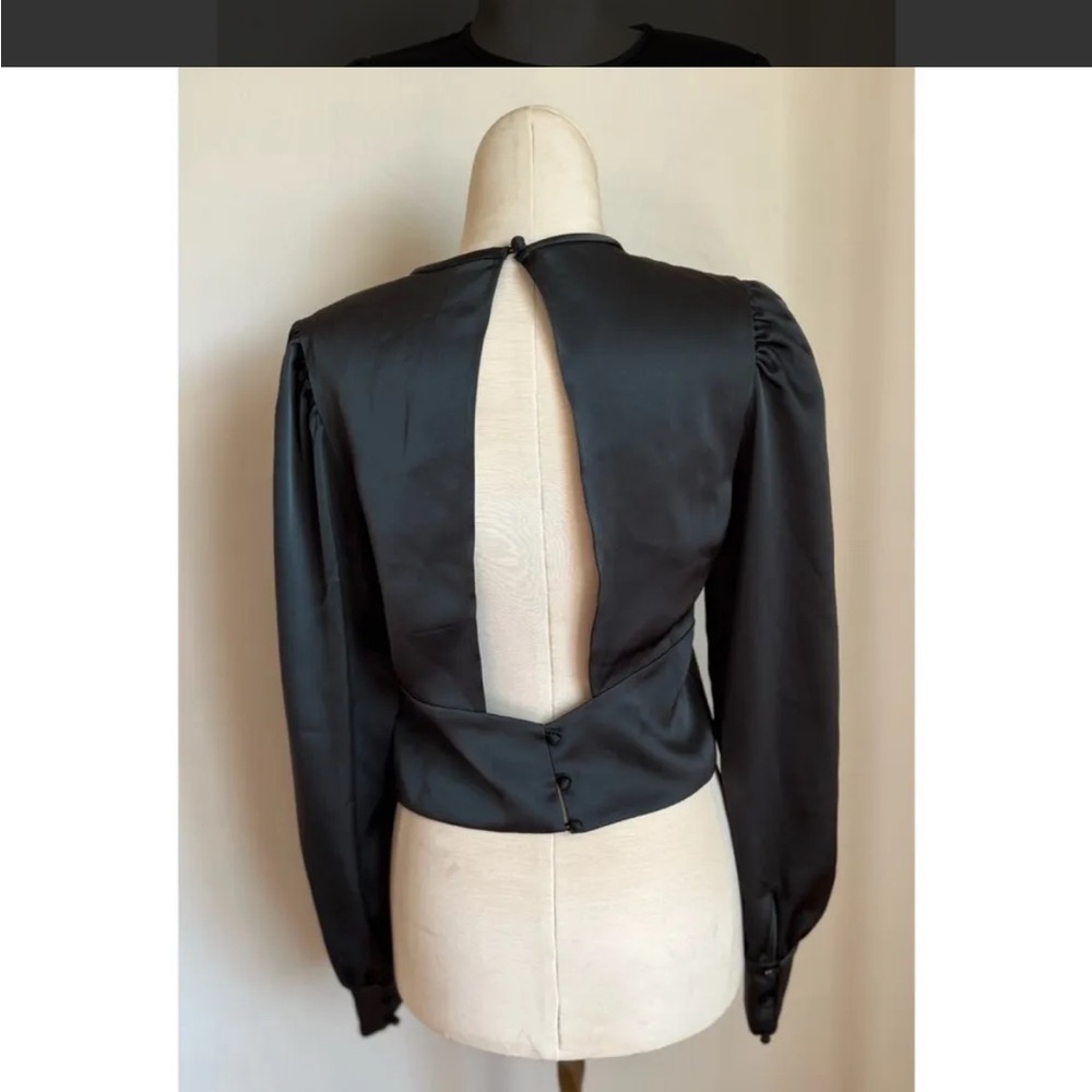 Aritzia Wilfred Besalu Open Back Satin Green Top Size XS Holiday outfits